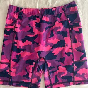 Pink/Blue camo Gypsy Runner 7" shorts, EUC, XL